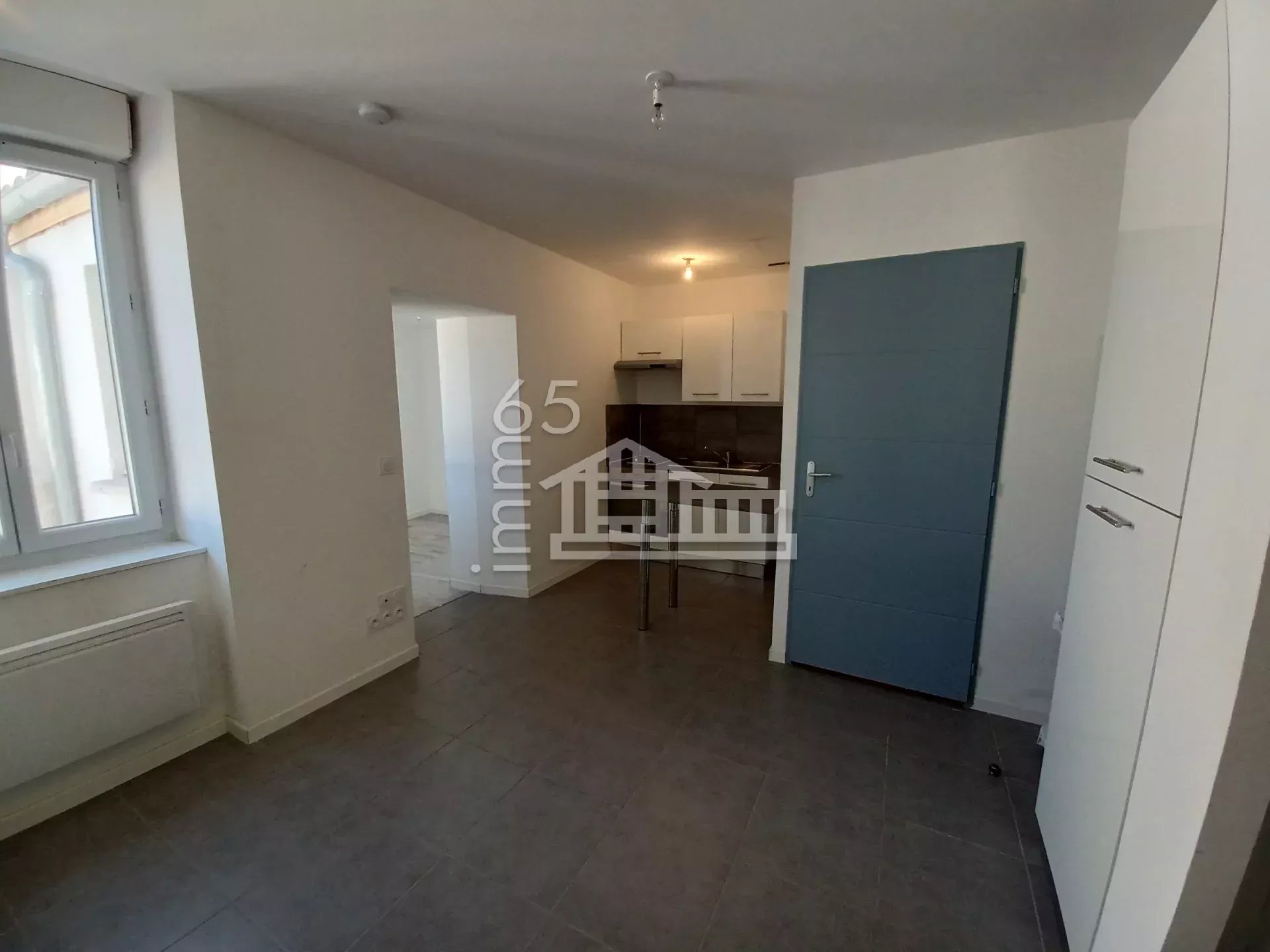 LOUE T1 PROCHE CENTRE VILLE