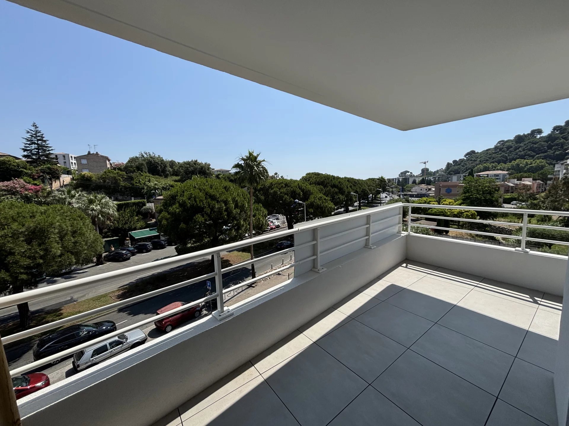 4 Pièces avec terrasse dans résidence de standing