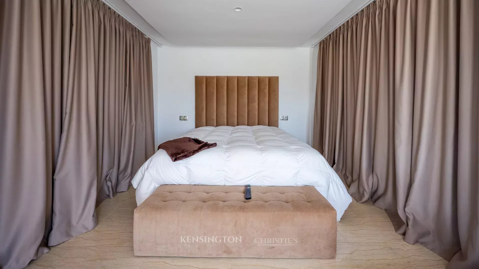 5 Bedroom Villa/Townhouse's Image 49