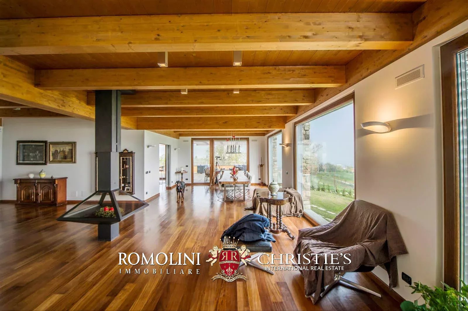 3 Bedroom Villa/Townhouse's Image 32