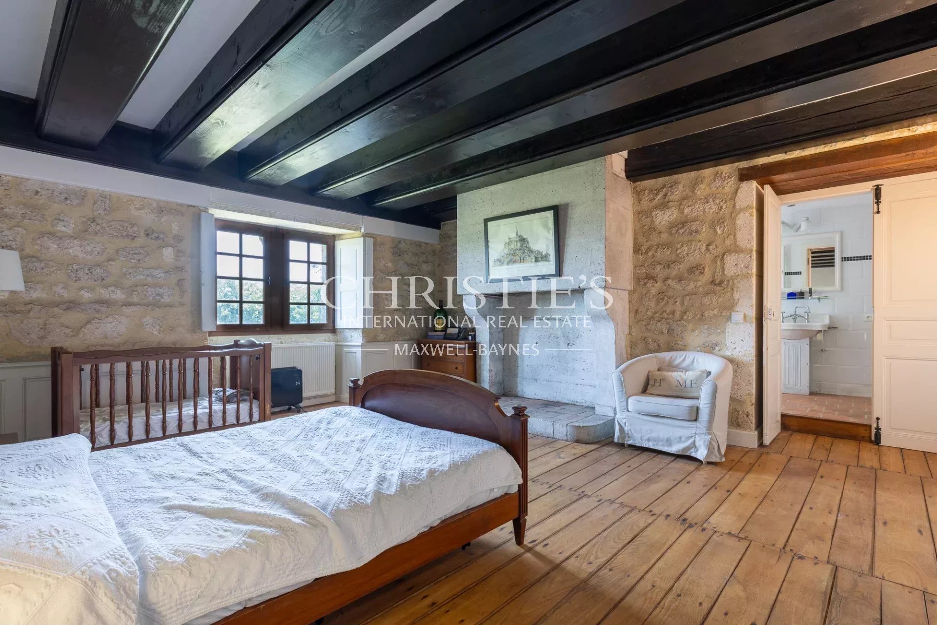 9 Bedroom Chateau's Image 20
