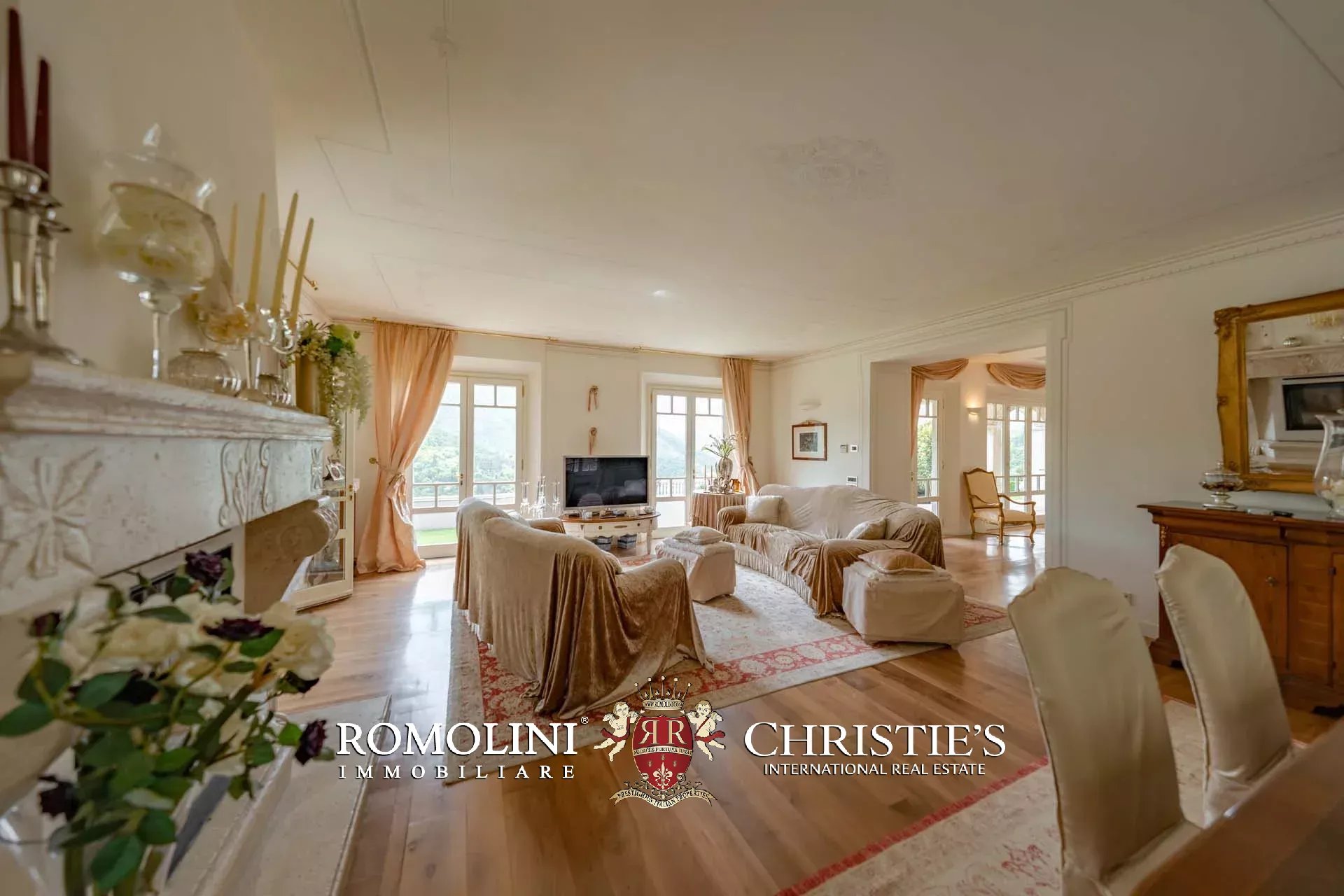 10 Bedroom Villa/Townhouse's Image 5