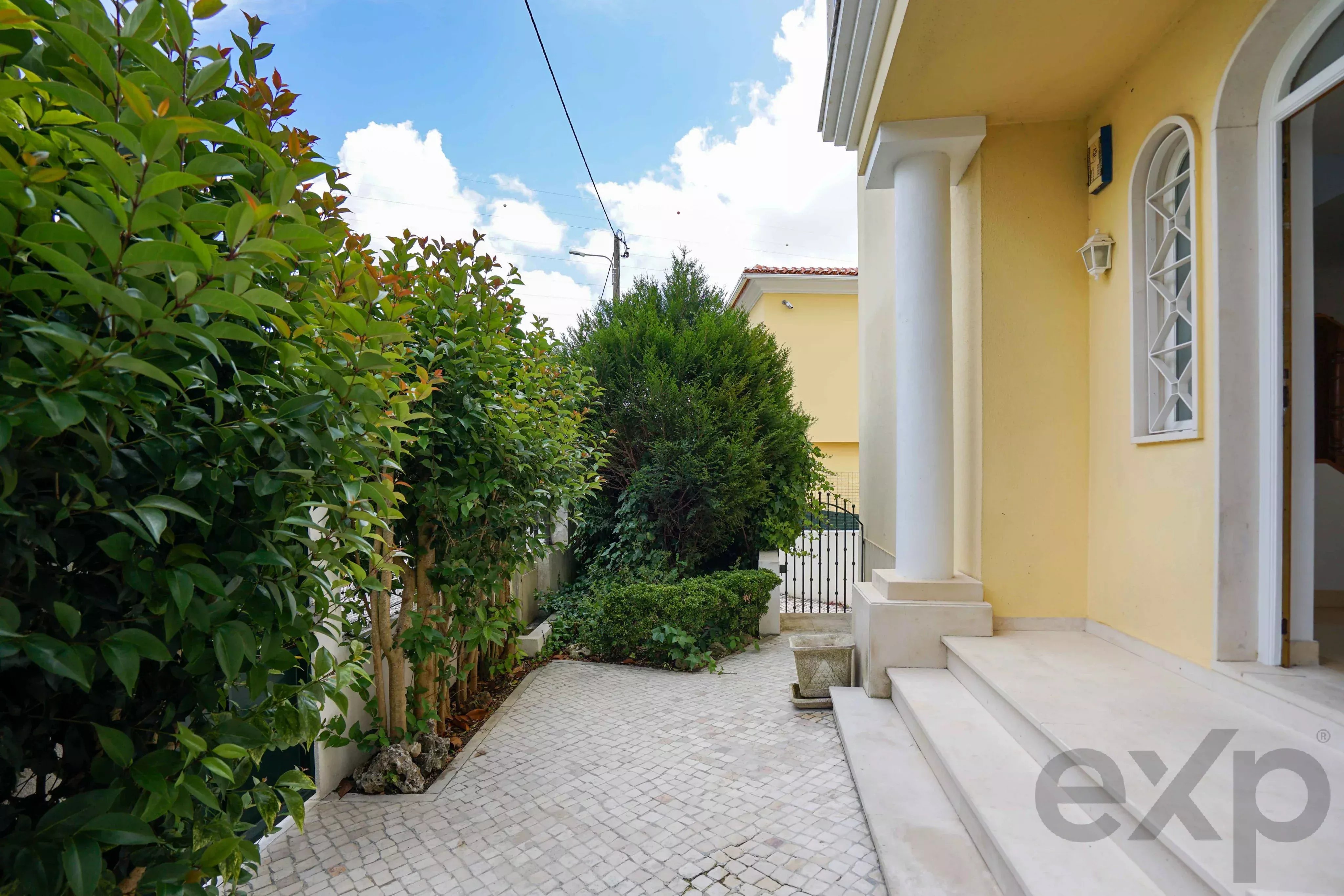 OPPORTUNITY OF THE MONTH: EXUBERANT HOME AT AN EXCELLENT PRICE. 86364147 image 4