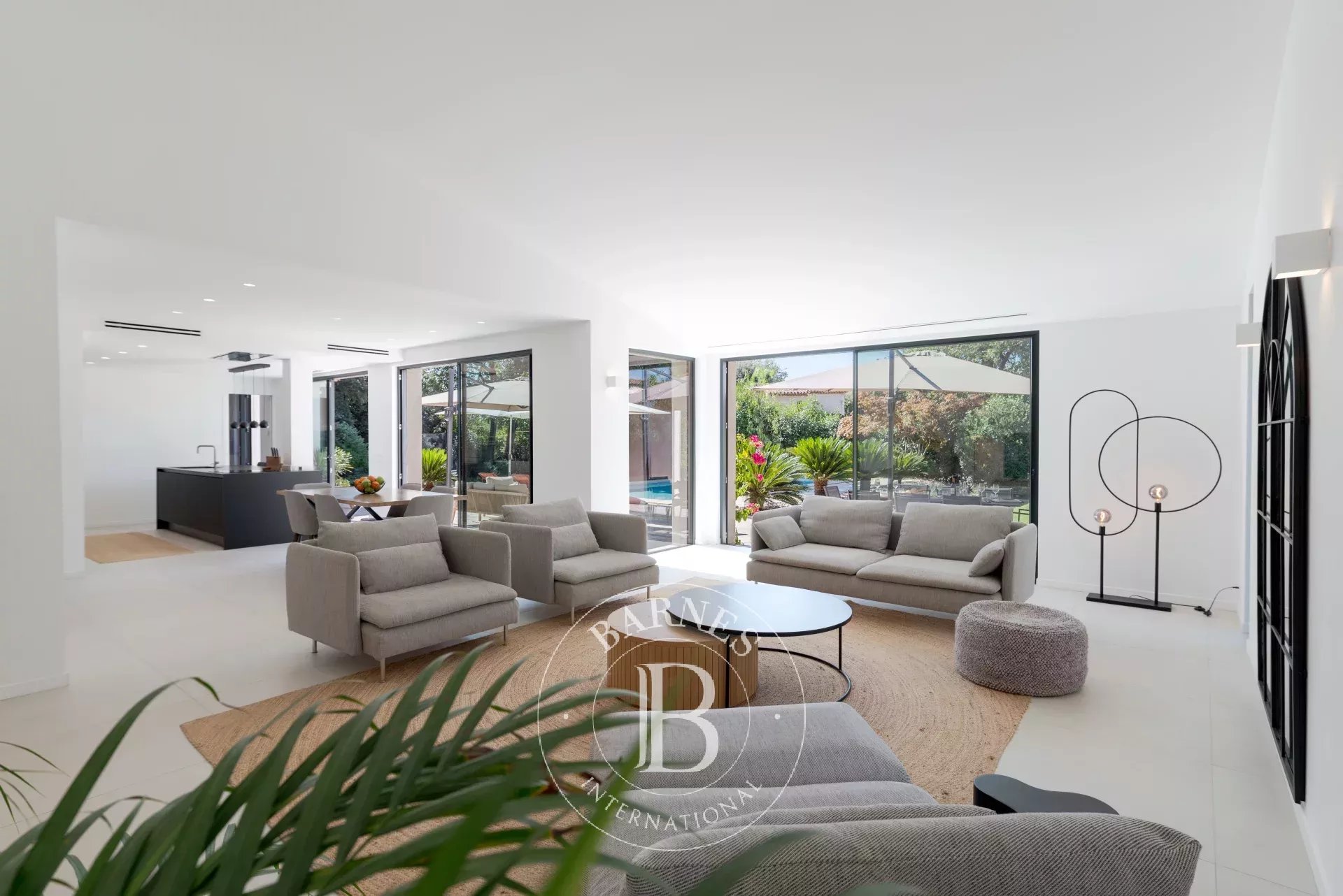 Villa Roquefort-les-Pins - picture 9