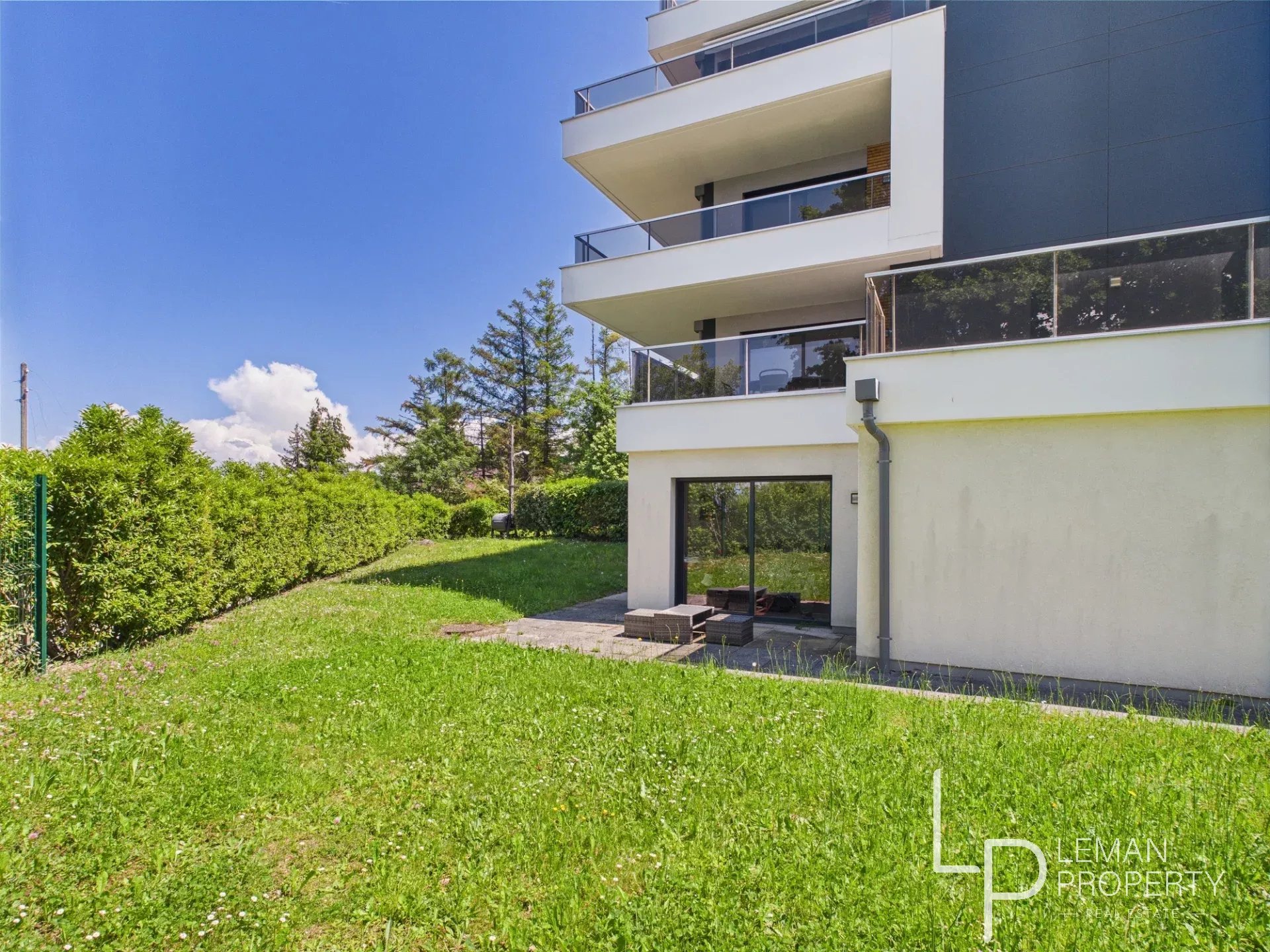 appartement disponible à la vente à Évian-les-Bains