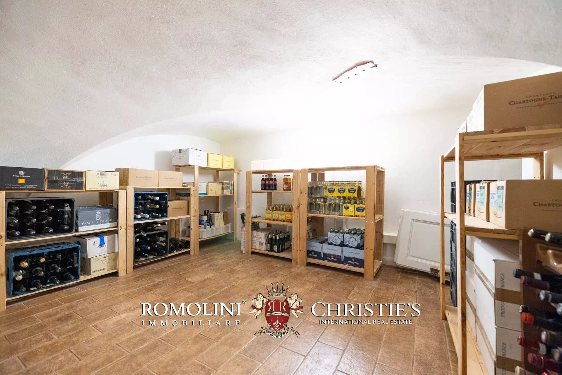 16 Bedroom Villa/Townhouse's Image 170