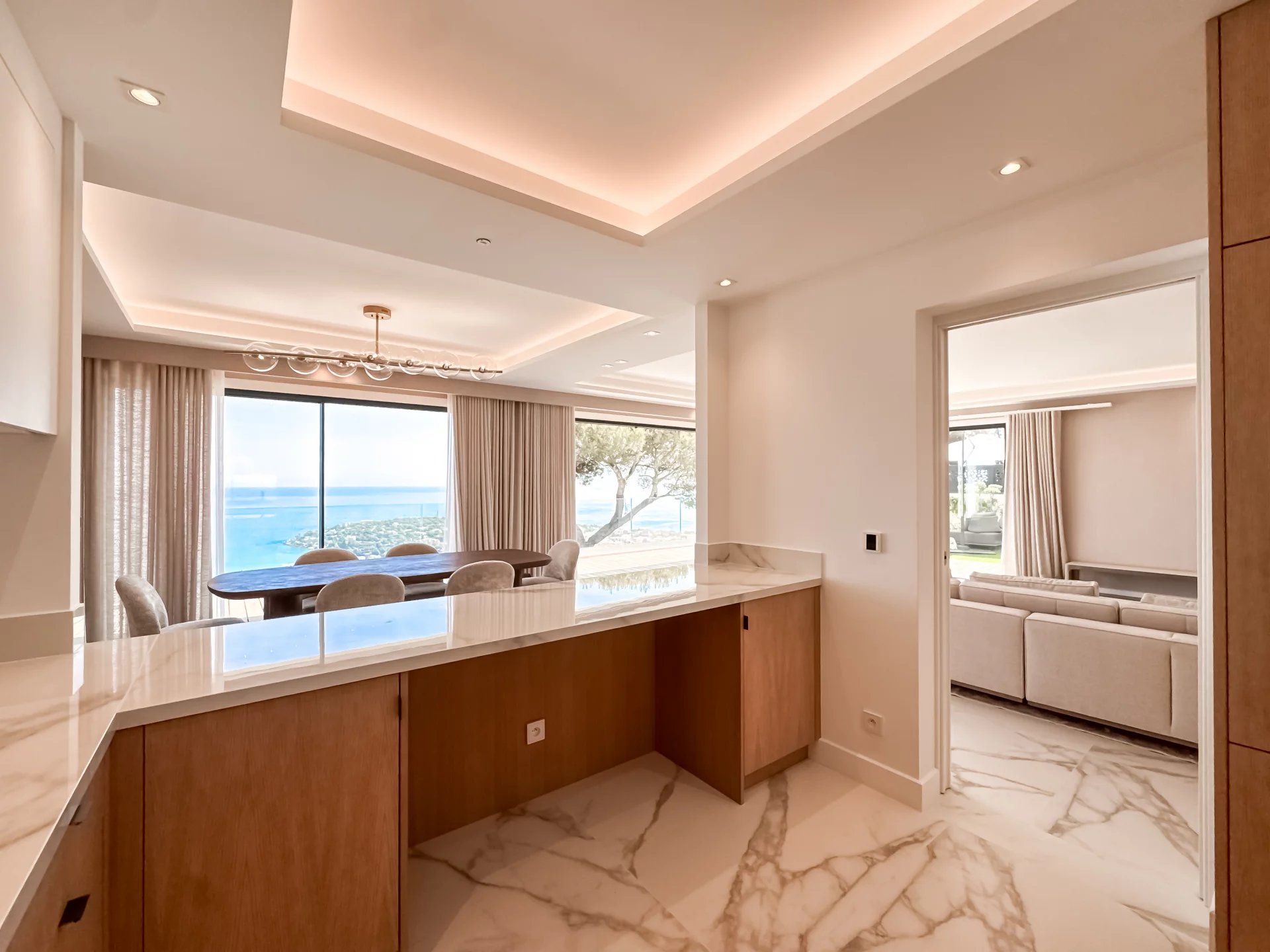 Roquebrune Cap Martin : Luxurious Villa Opportunity