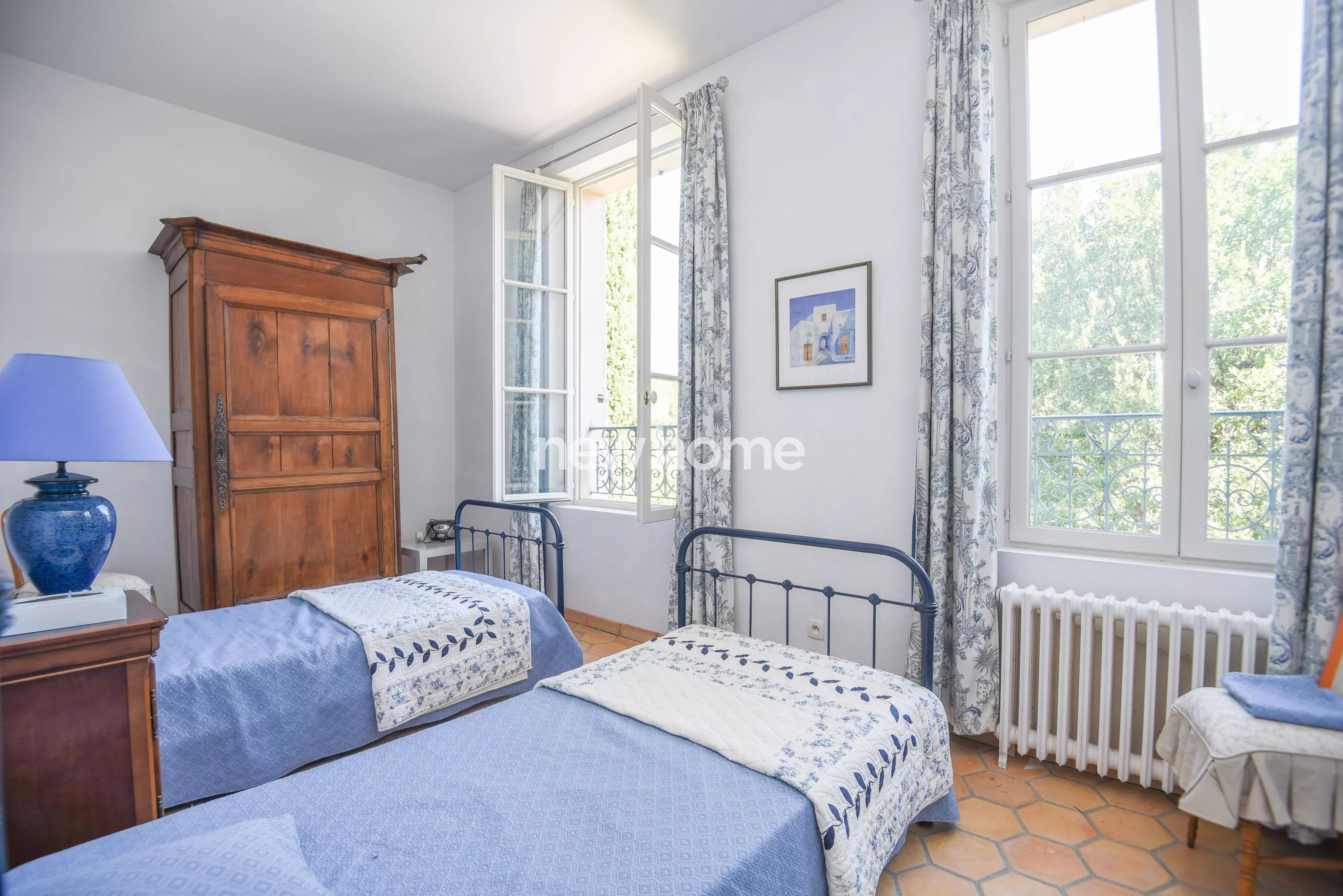 Magnifique bastide de charme avec une belle dependance au calme