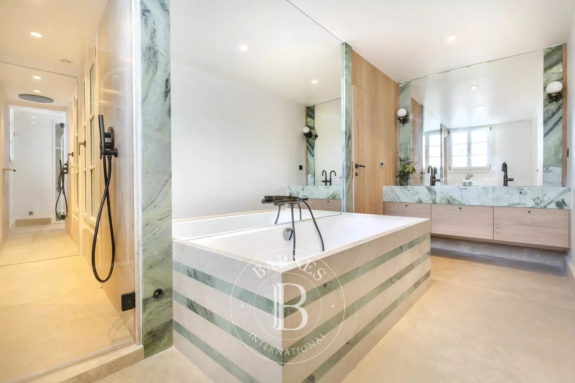 Daire Paris 7ème - picture 12