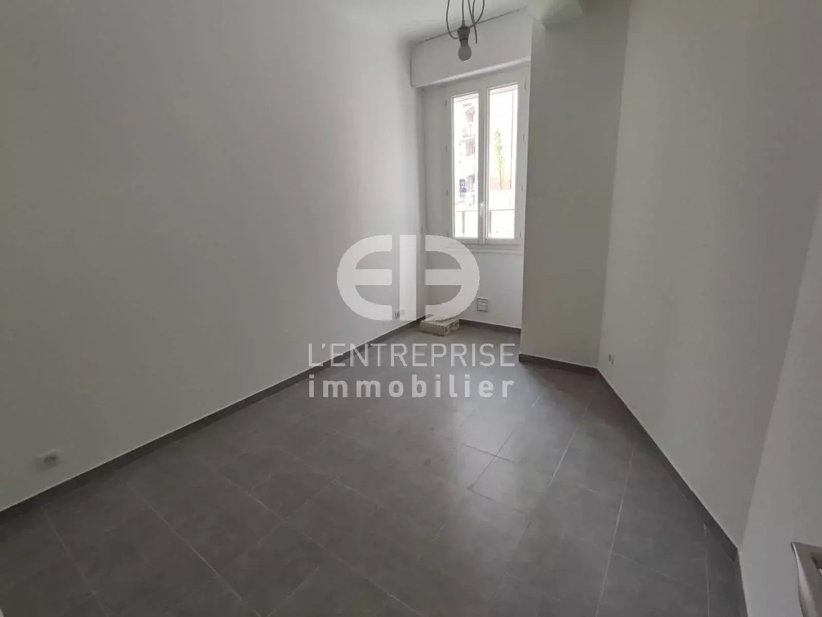 Location Bureau Nice