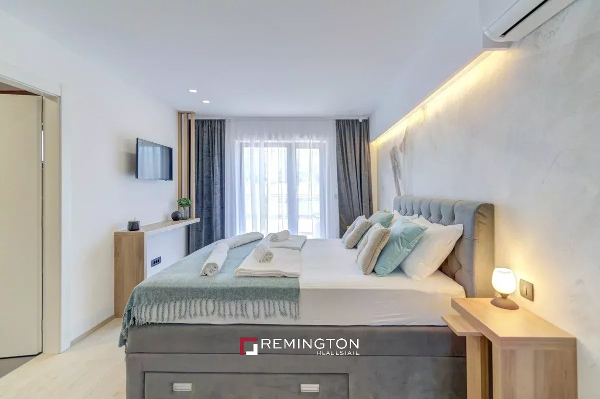 4 Bedroom Villa/Townhouse's Image 12