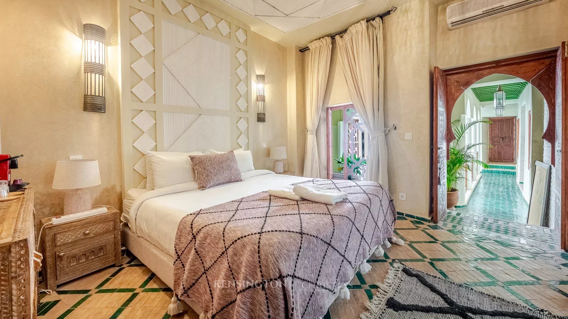 6 Bedroom Villa/Townhouse's Image 20