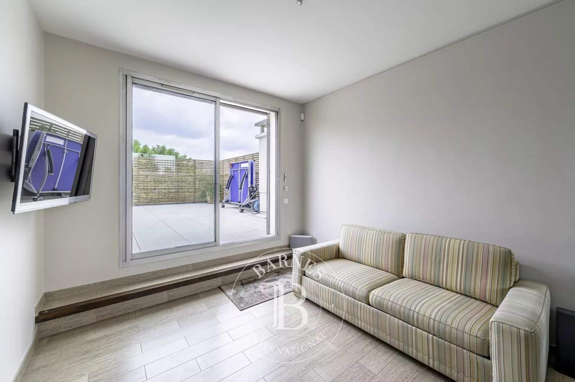 Daire Neuilly-sur-Seine - picture 21 title=