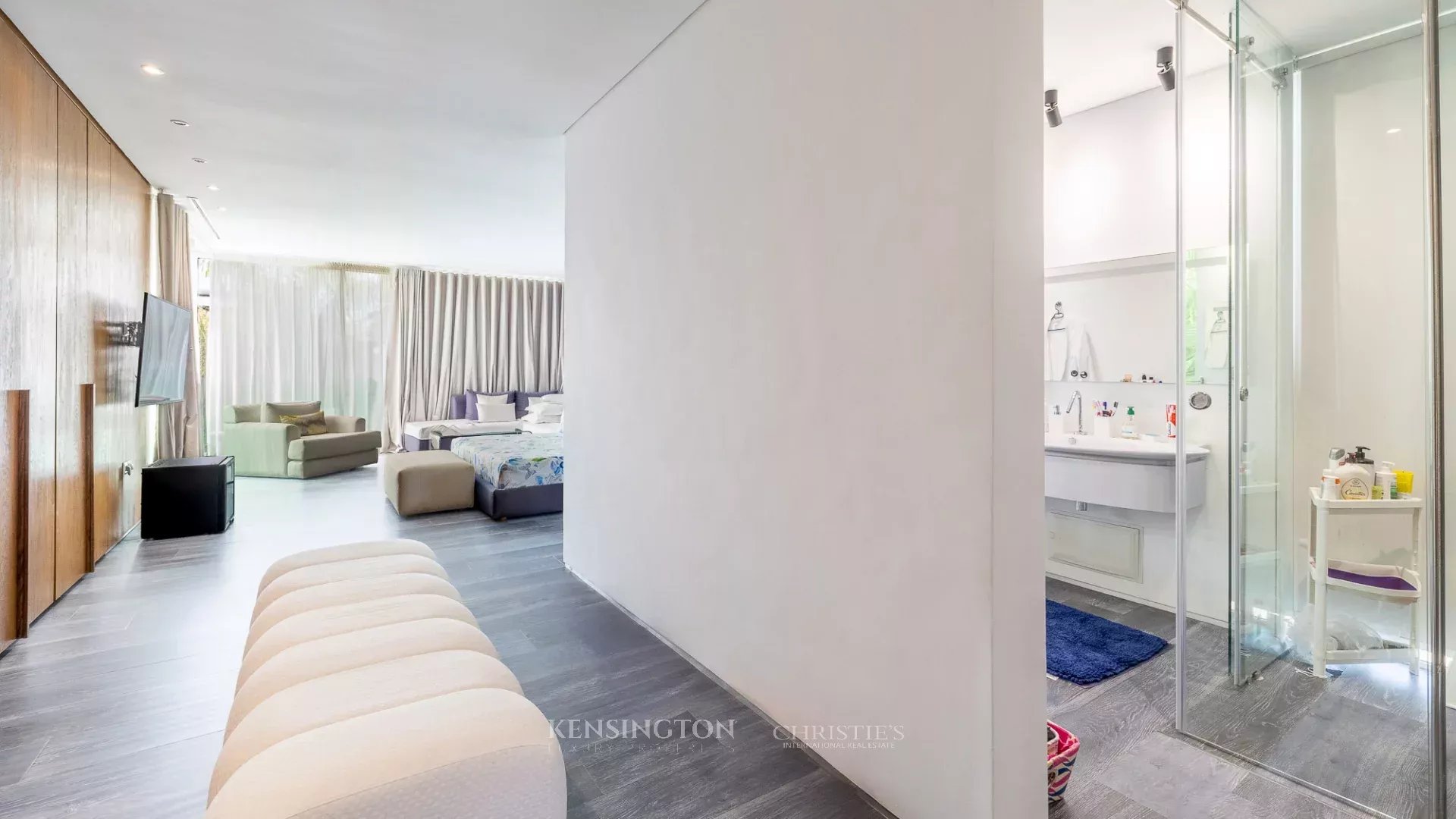 4 Bedroom Villa/Townhouse's Image 16