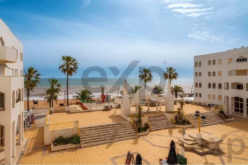 Modern 2-Bedroom Beachfront Apartment in Quarteira 85948404 image 2