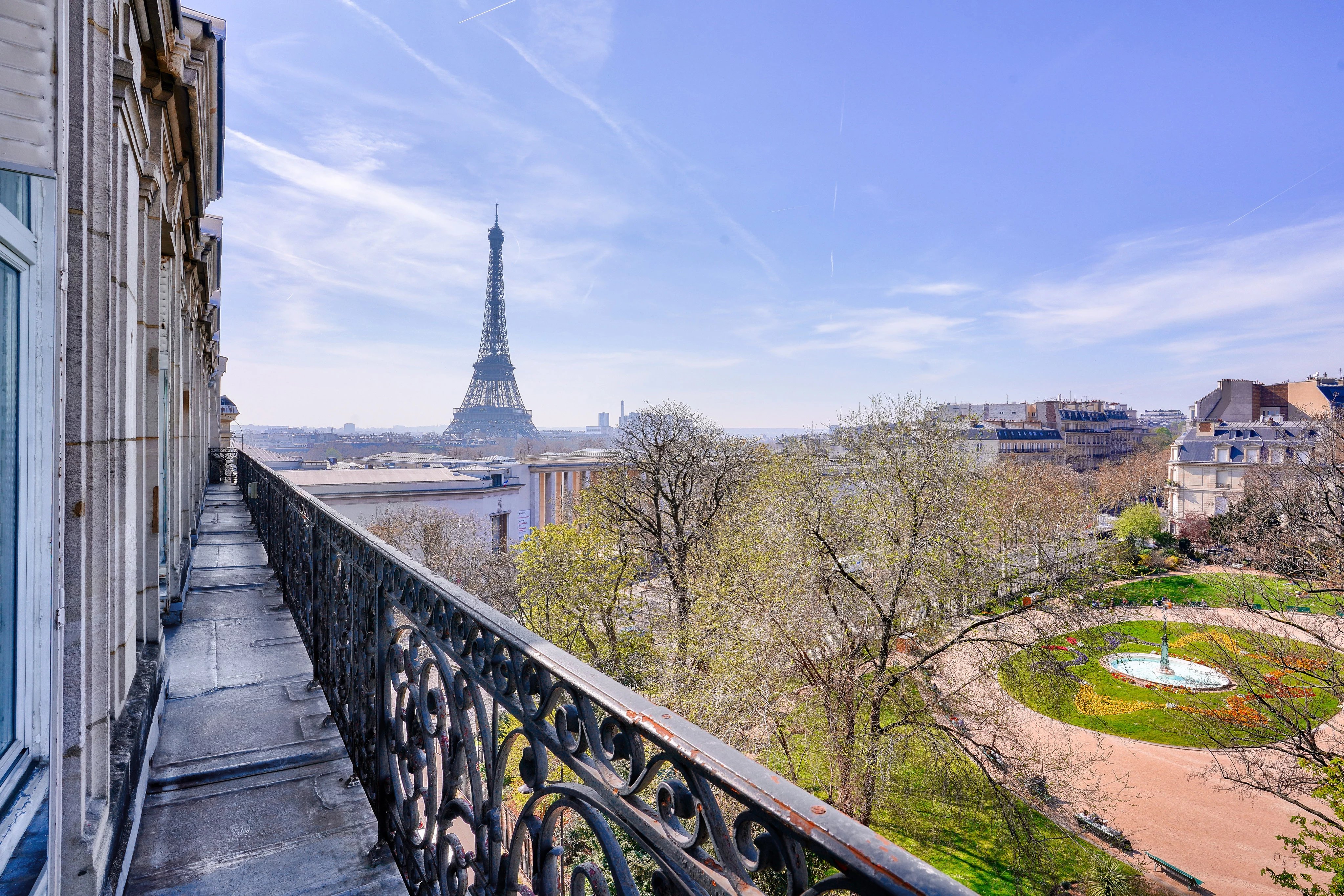 Paris XVIe - Musée Galliera - Magical view