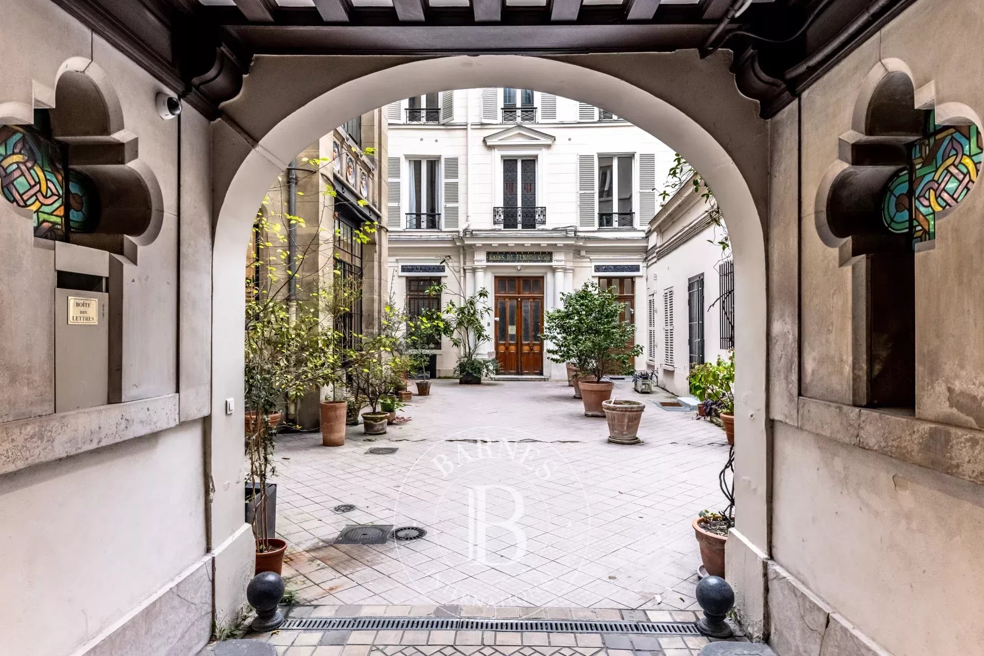 Daire Paris 9ème - picture 13