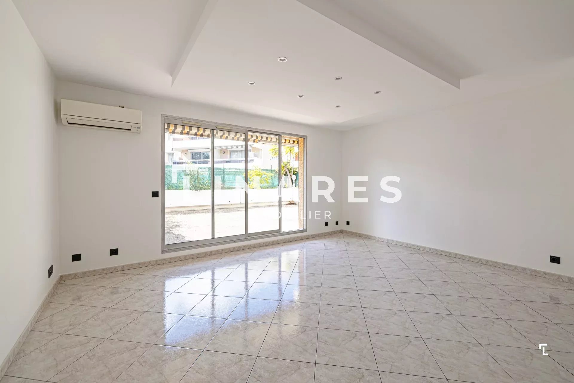 LA PARENTHÈSE - Appartement T3 de 65m2 + 45m2 de Terrasse - 13008 Marseille