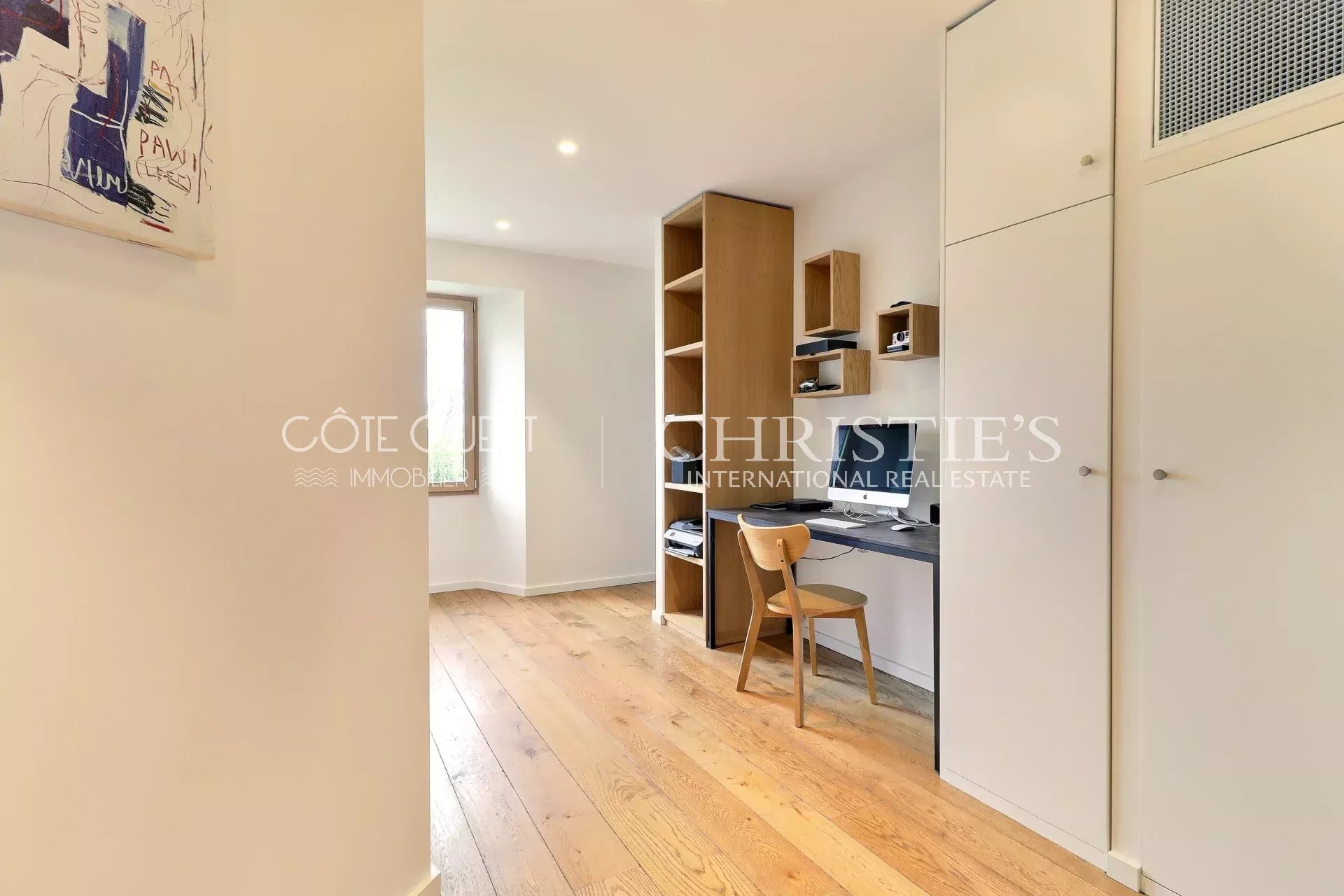 5 Bedroom Villa/Townhouse's Image 17