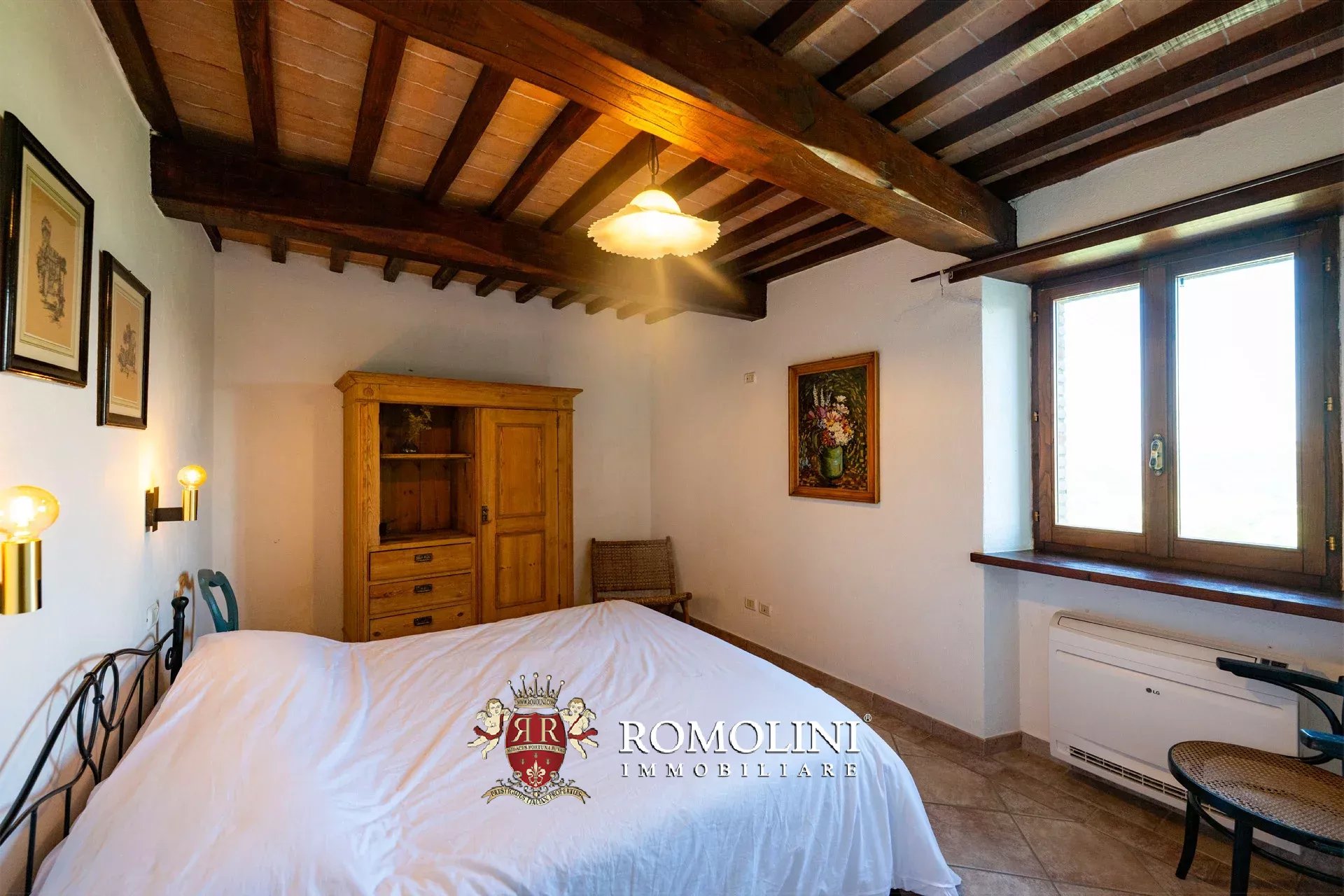 10 Bedroom Villa/Townhouse's Image 45