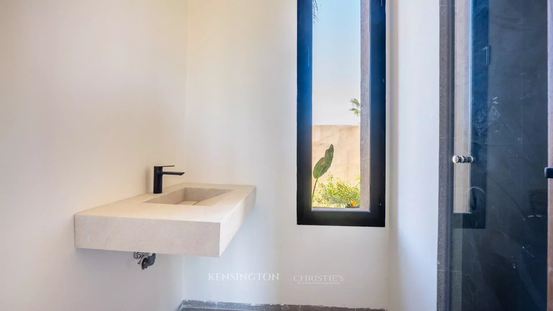 5 Bedroom Villa/Townhouse's Image 7