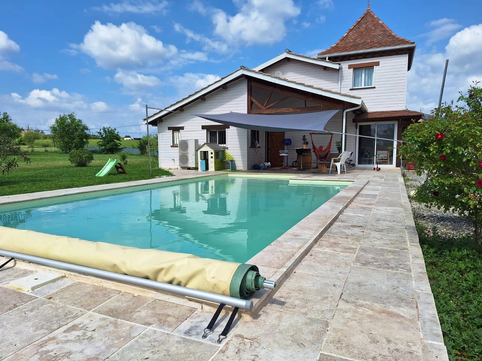 Maison en ossature bois avec vue, au calme et proche des commodités
