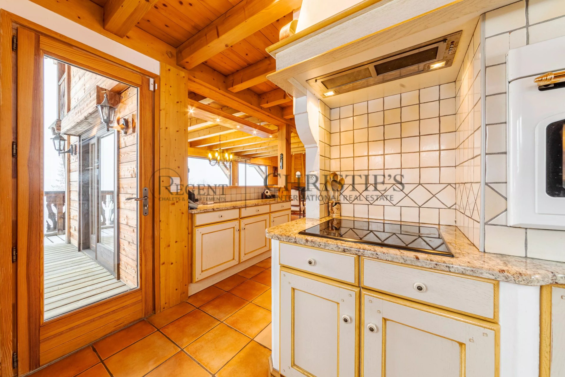 4 Bedroom Villa/Townhouse's Image 5