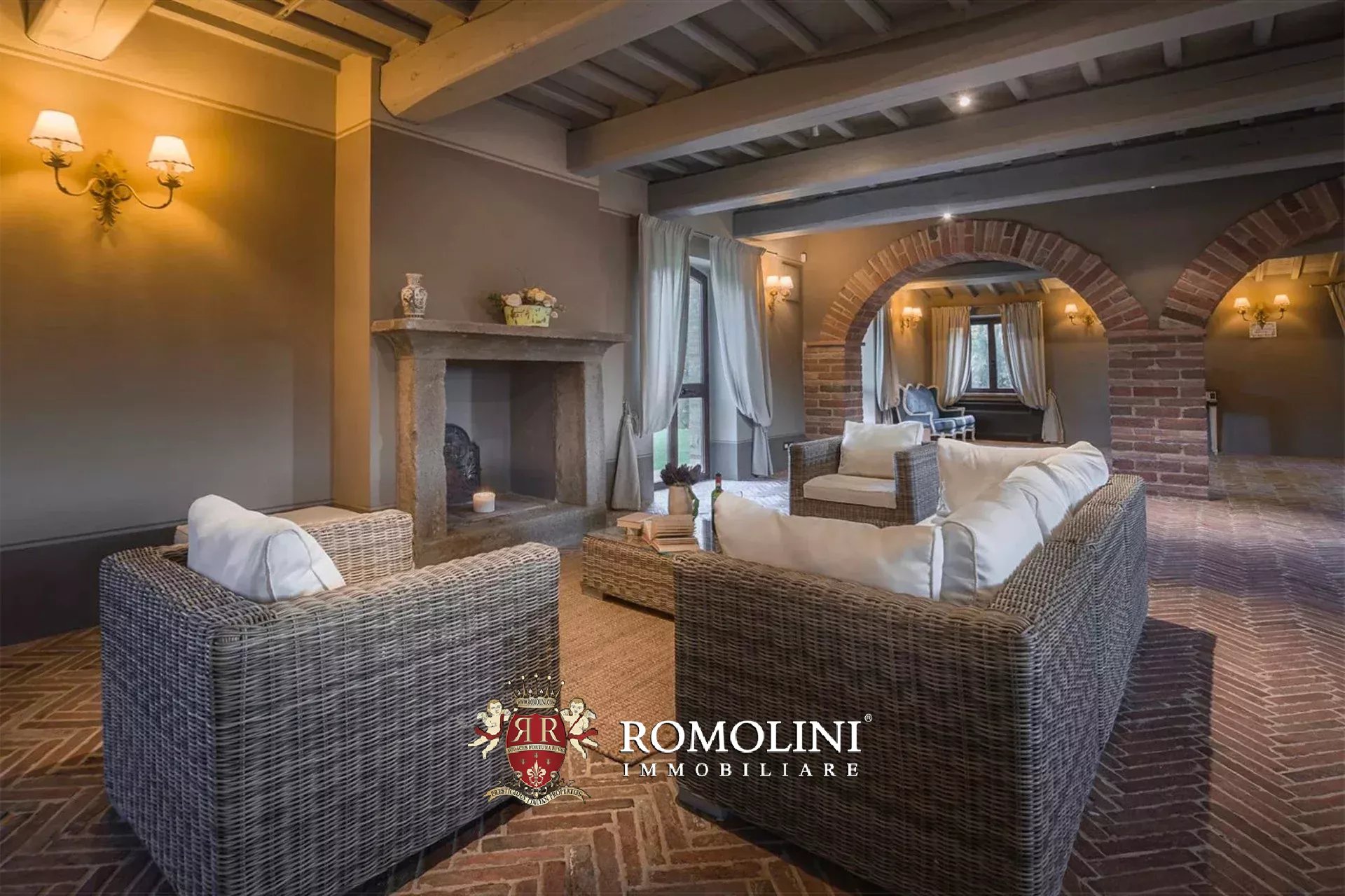 9 Bedroom Villa/Townhouse's Image 12