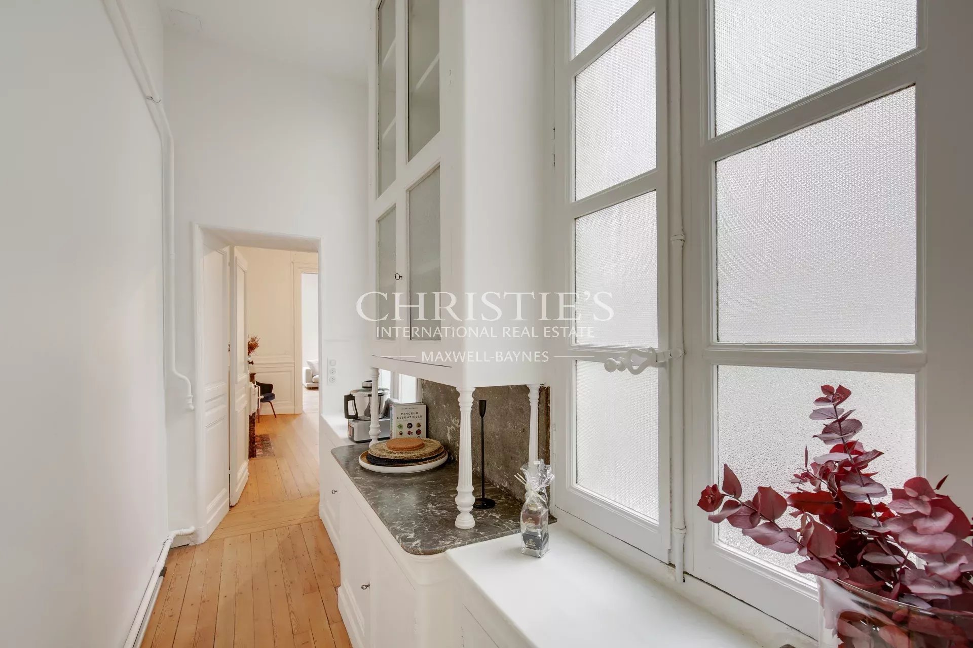 3 Bedroom Apartment/Flat's Image 3