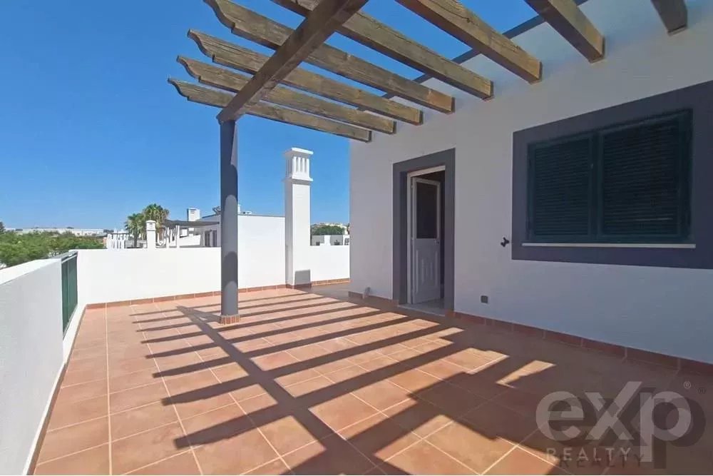 Moradia T4 com garagem em Turolhão, Olhão , Faro, Algarve, Portugal