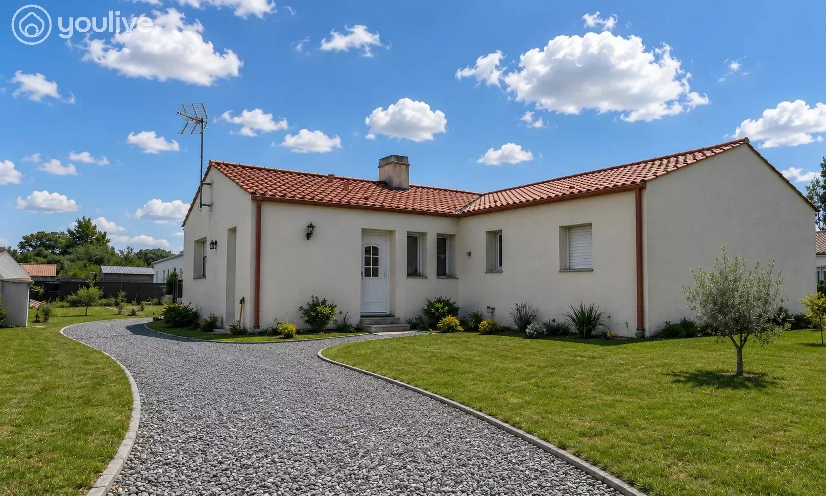 Bois-de-Céné – Coup de cœur ! Plain-pied de 109 m² avec séjour de 51 m², véranda et jardin clos