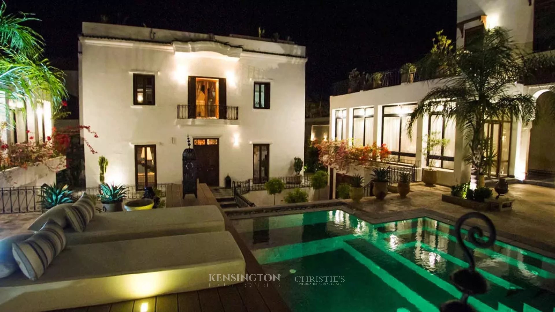 10 Bedroom Villa/Townhouse's Image 4