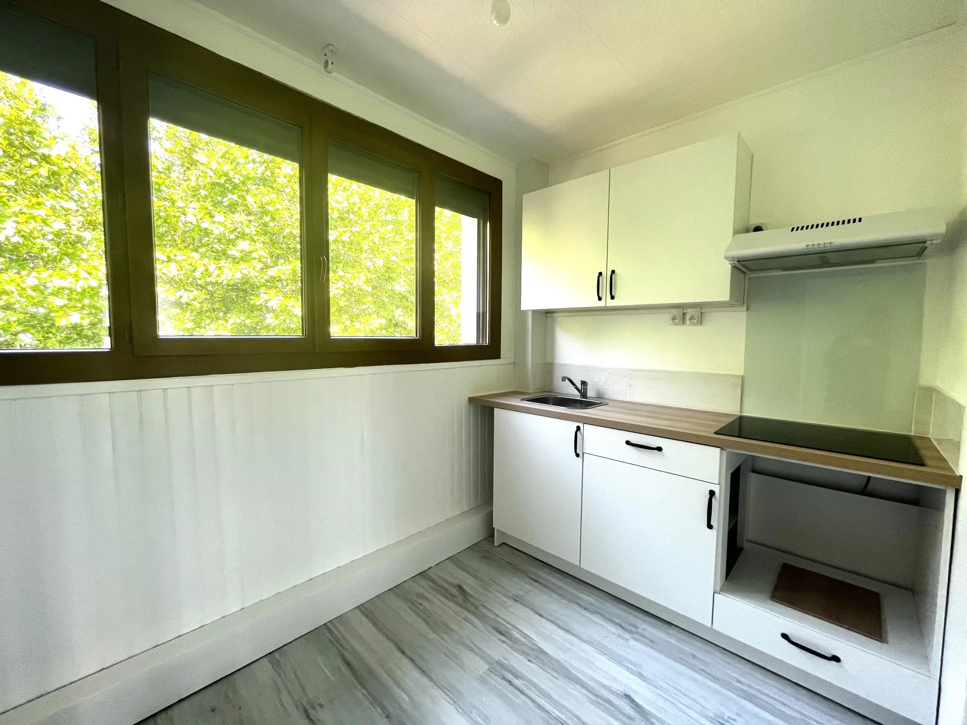 Agence immobilière de Leonis Immobilier Pays d'Arles