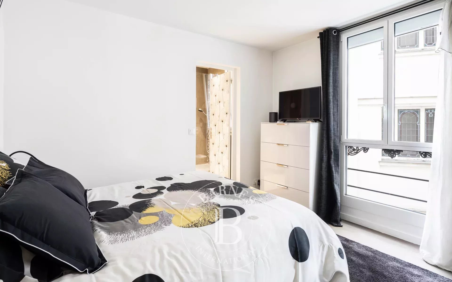 Daire Paris 9ème - picture 15