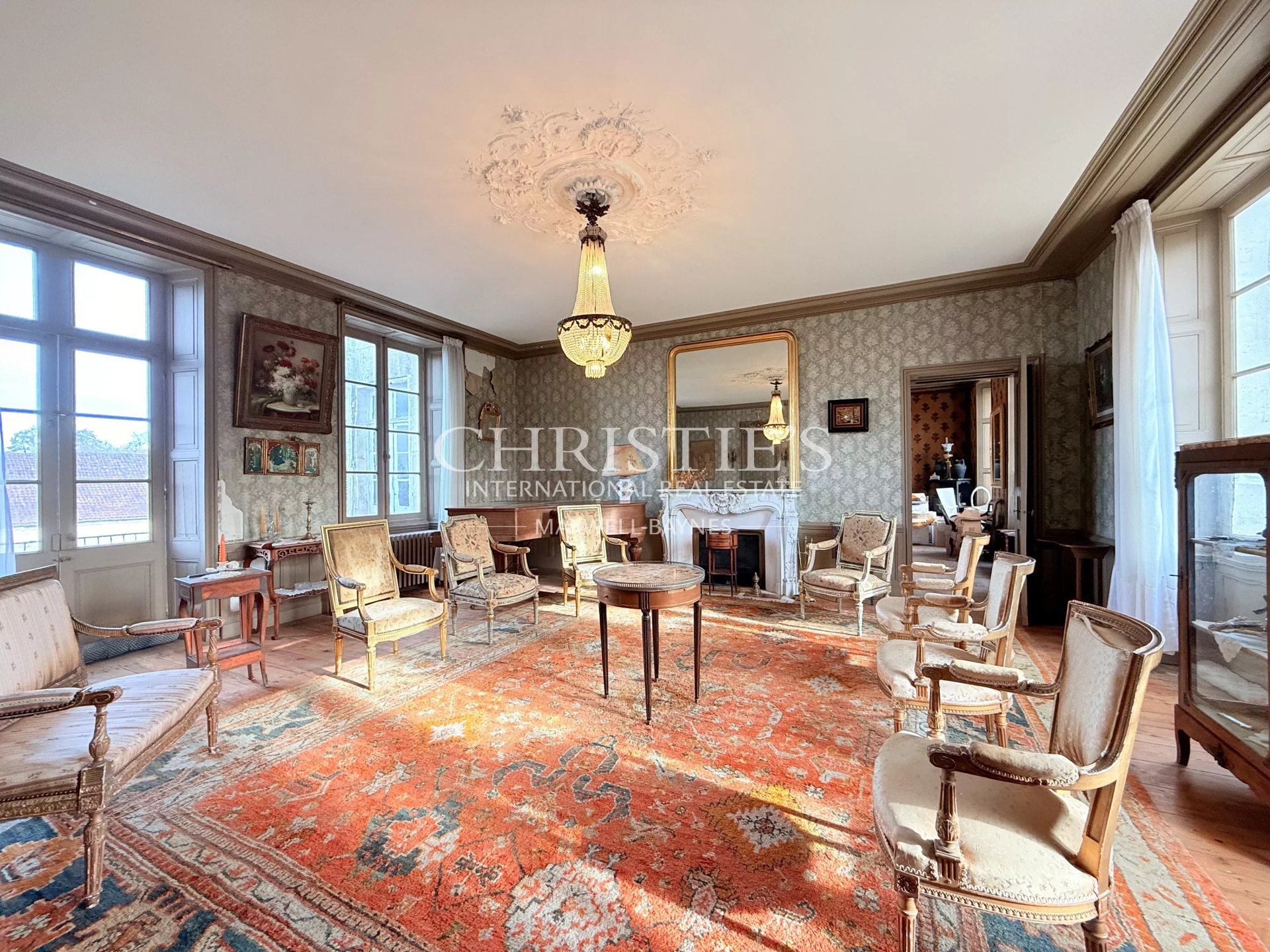 10 Bedroom Villa/Townhouse's Image 12