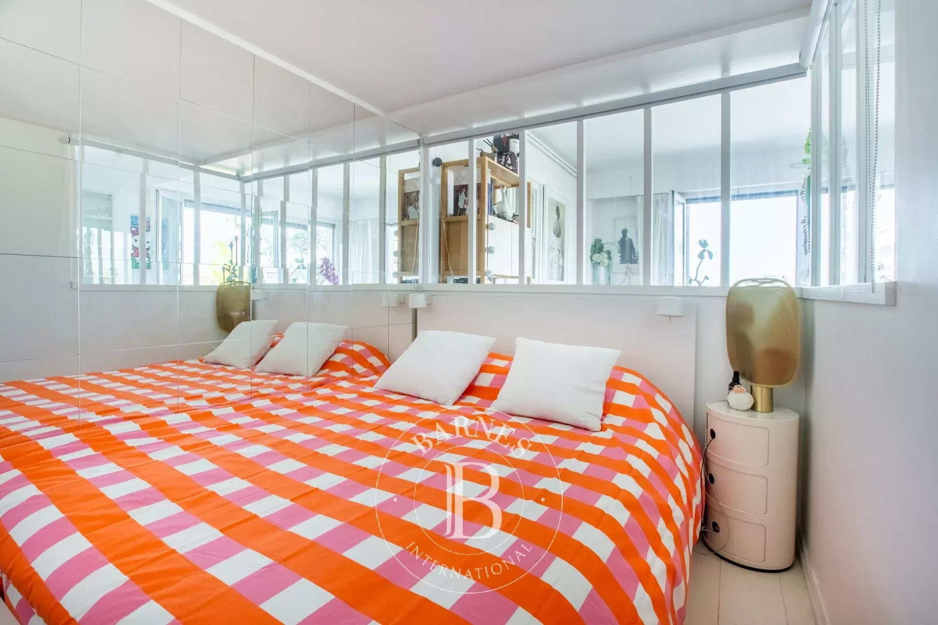 Daire Paris 4ème - picture 11