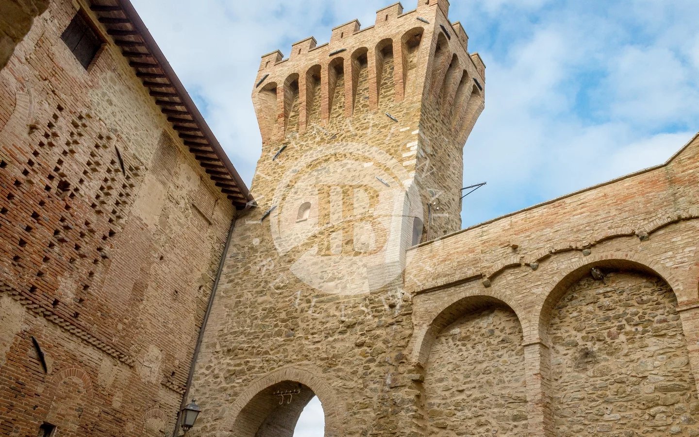 House in Marsciano - view 1