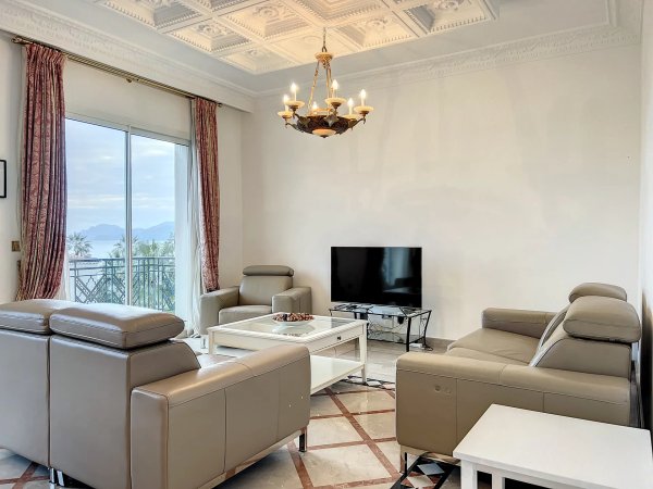 Elegant 3-Bedroom Luxury Apartment Cannes | Legacy Estate near Croisette — photo 4