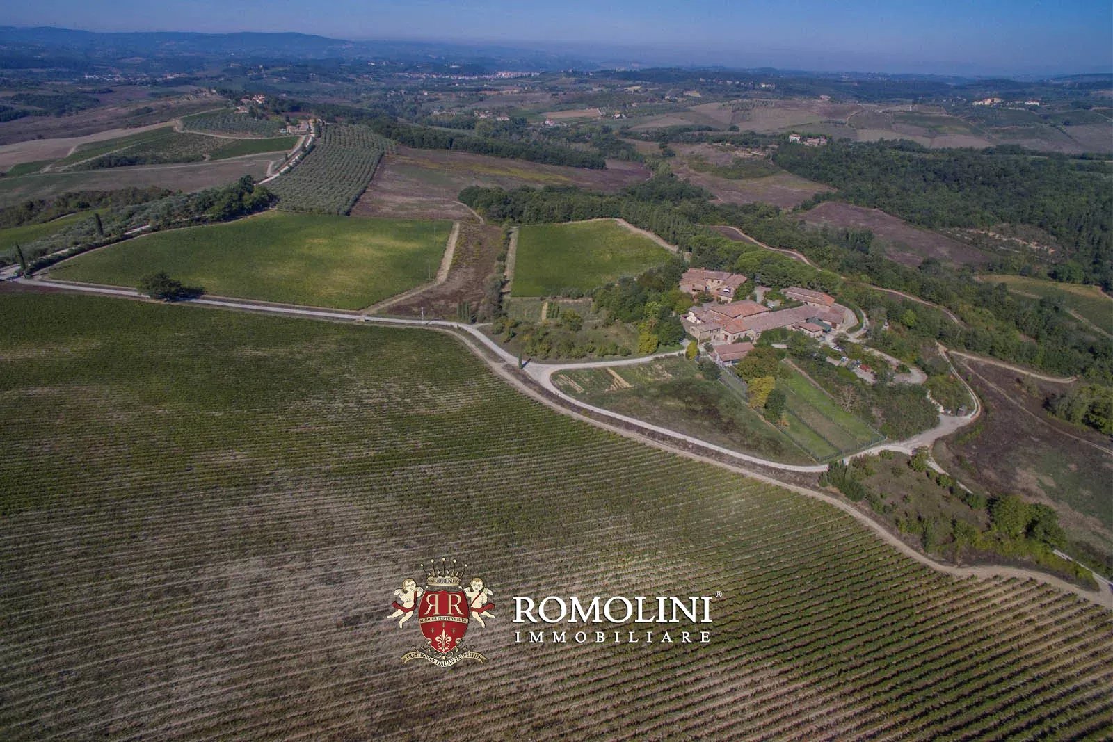 10 Bedroom Vineyard's Image 23