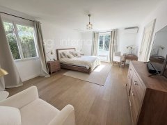 Provencal Luxury Villa for Sale in Saint-Tropez Center — photo 7 of 7