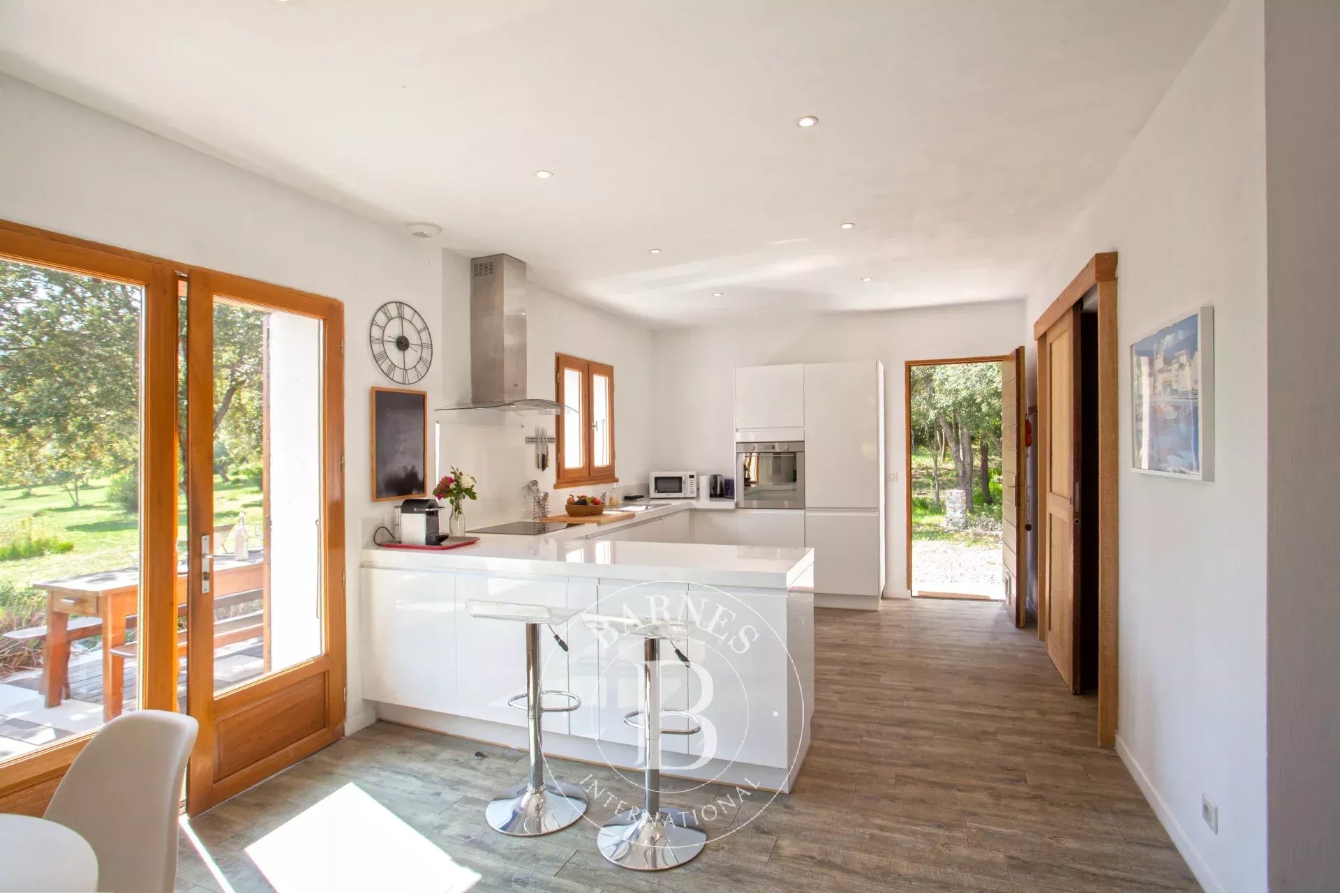 Saint Florent region, stone property with swimming pool - picture 15