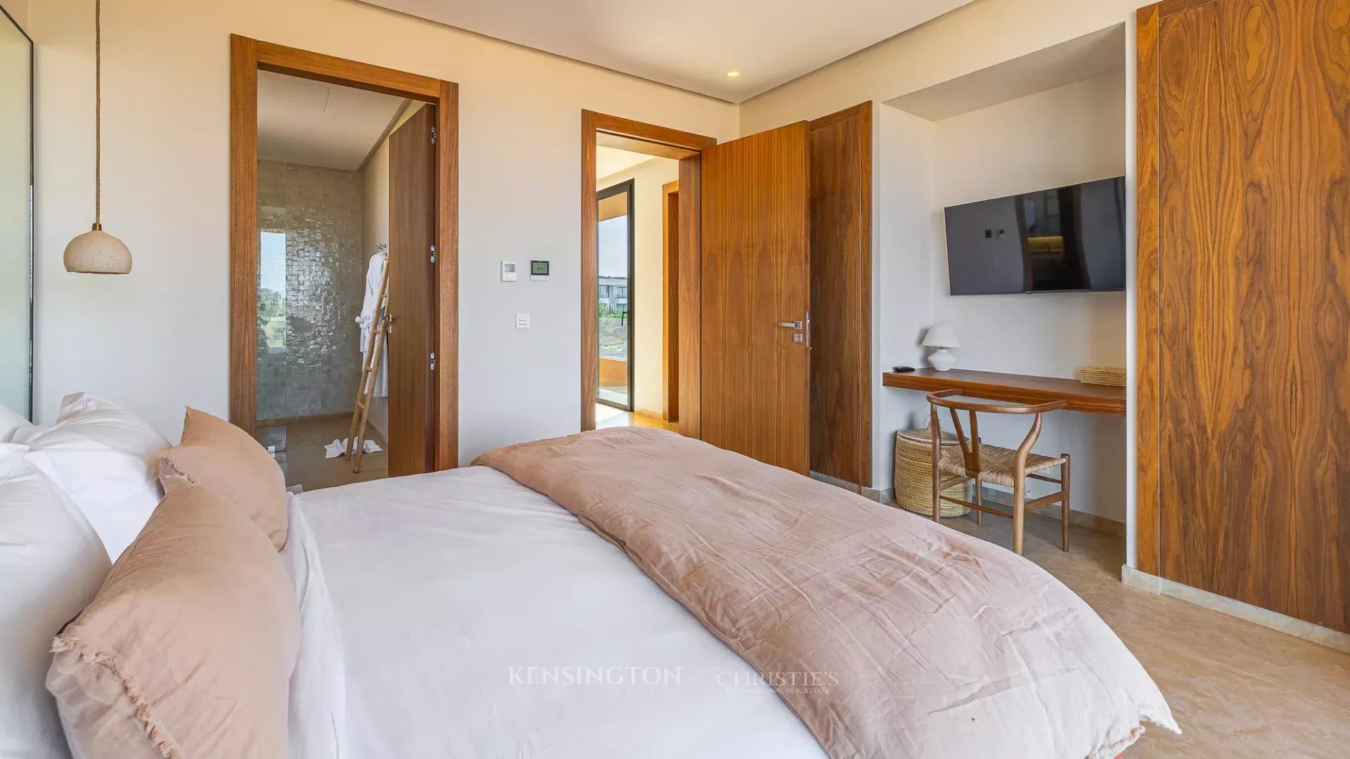 6 Bedroom Villa/Townhouse's Image 41