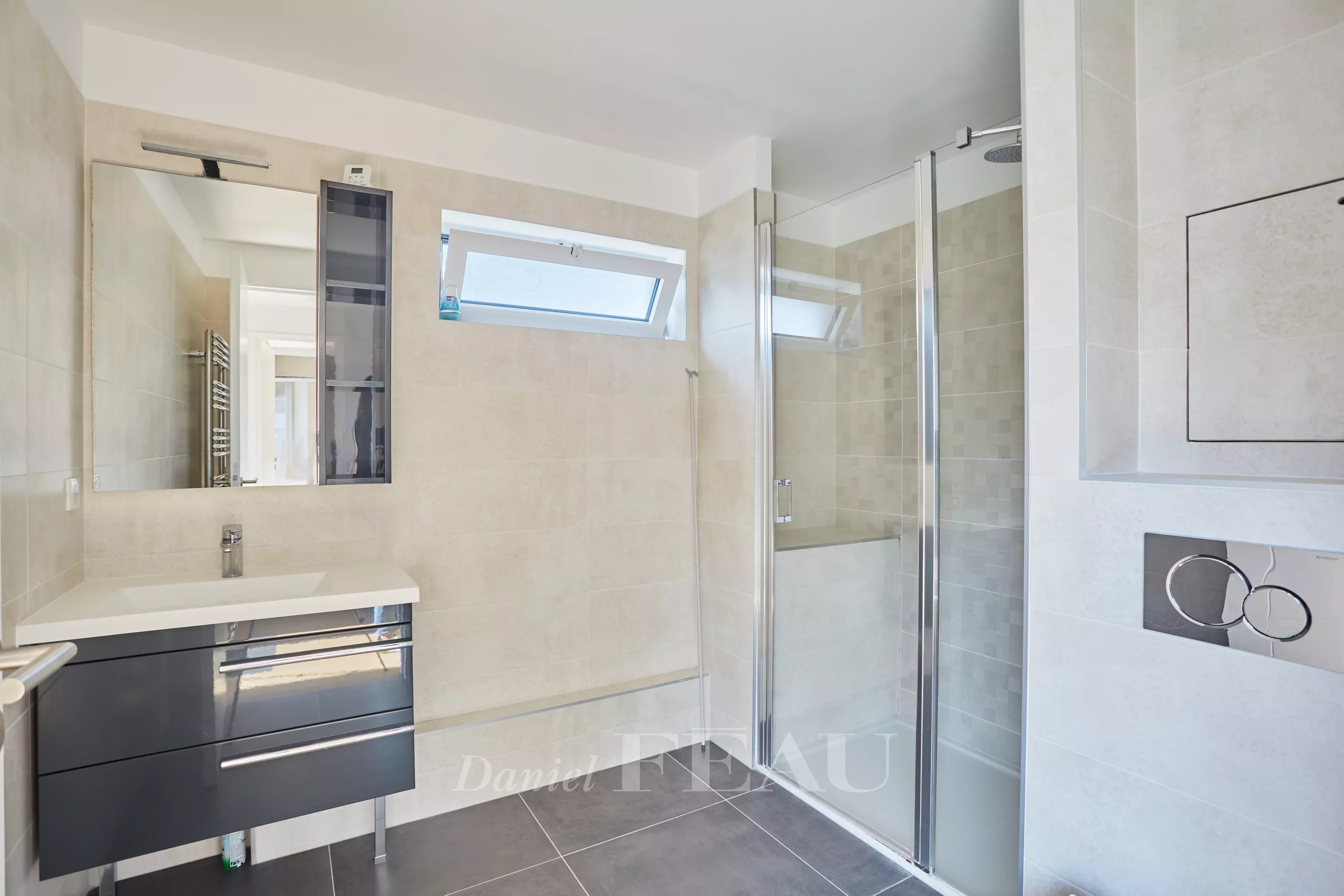 Sale Apartment Paris 5th