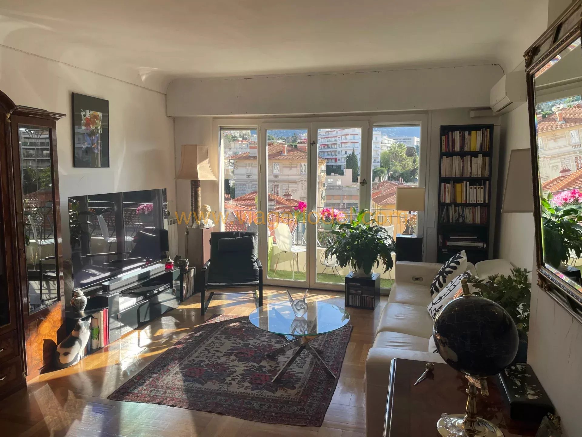 Ref.: 9721 - LIFE ANNUITY - NICE (06) - OCCUPIED 2-ROOM APARTMENT