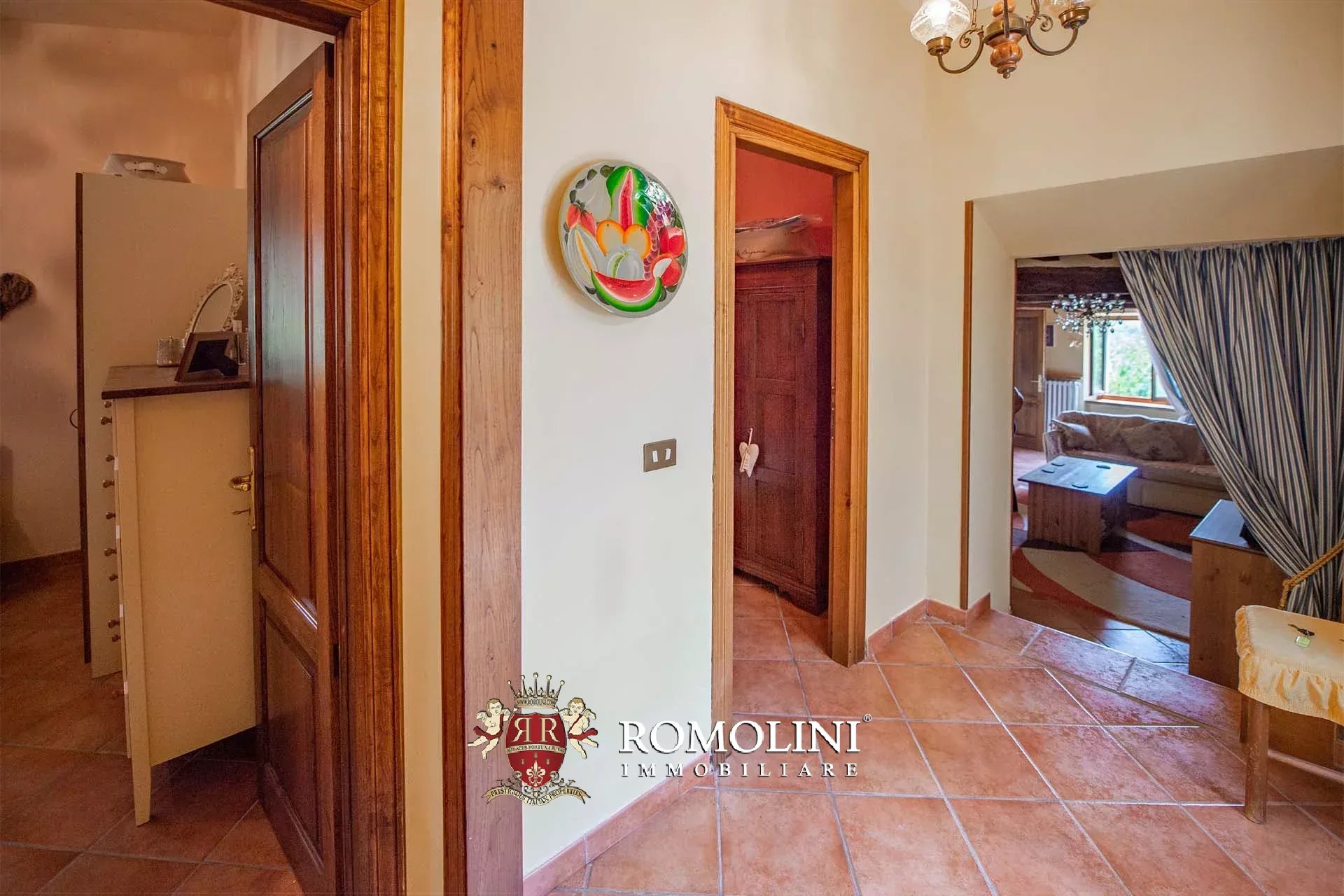6 Bedroom Villa/Townhouse's Image 30