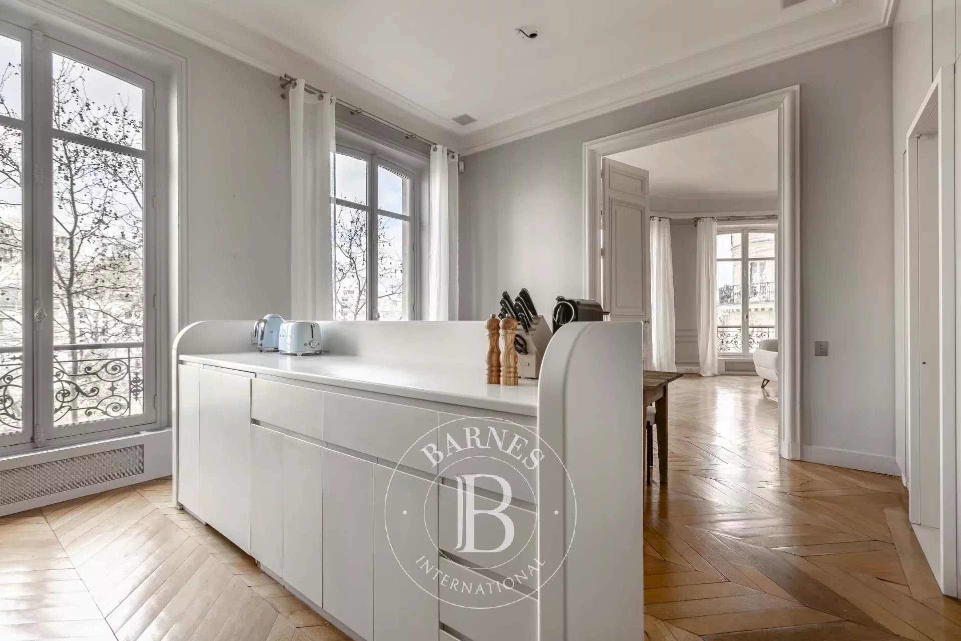 Daire Paris 8ème - picture 6