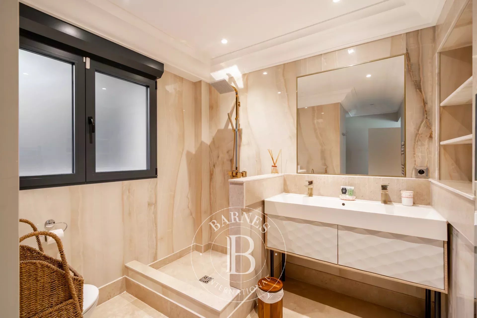 Villa Cannes - picture 23