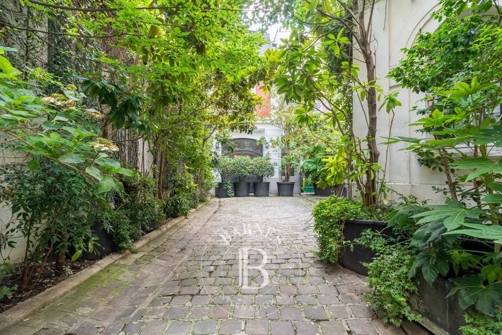 Daire Paris 8ème - picture 21