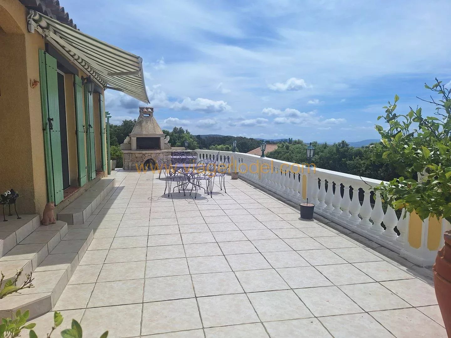 Ref. 10129 — OCCUPIED LIFE ANNUITY (VIAGER OCCUPÉ) MONS (83), Residential estate
