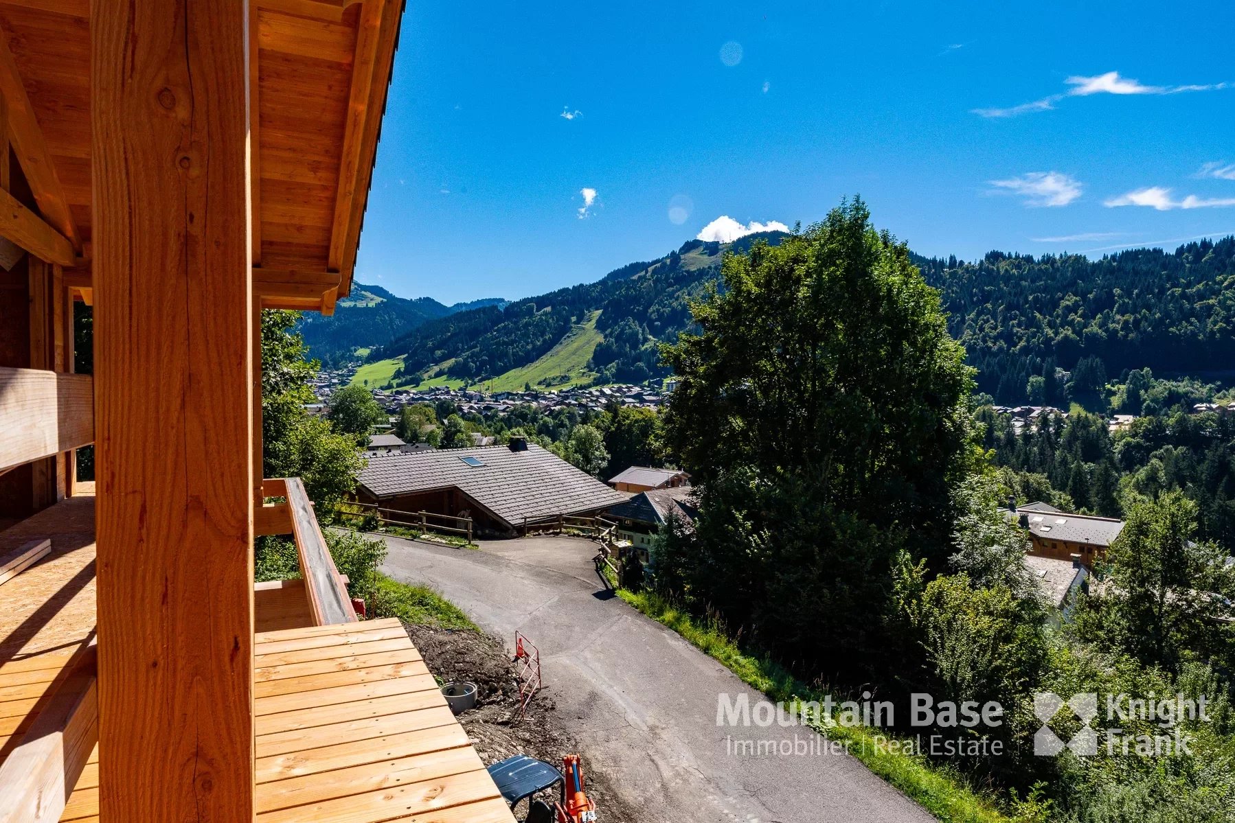 Photo of 5 bedroom new build chalet in Montriond